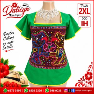 Blusa con detalle de mola en verde